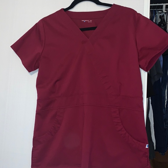 Scrub top - Picture 1 of 3